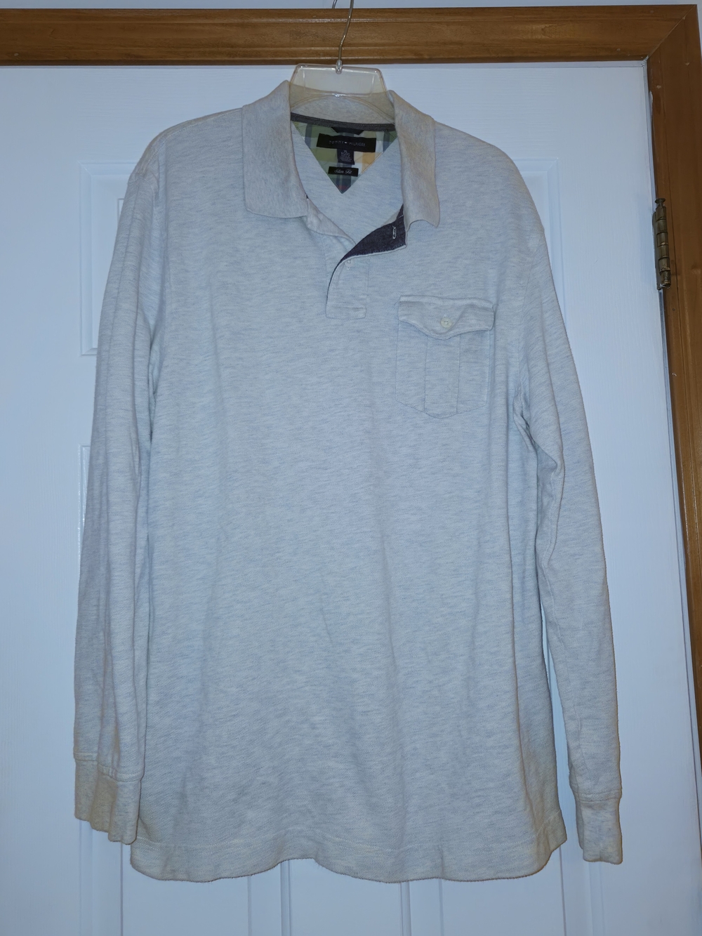Tommy Hilfiger Mens Long-Sleeve Polo Shirt in Light Gray